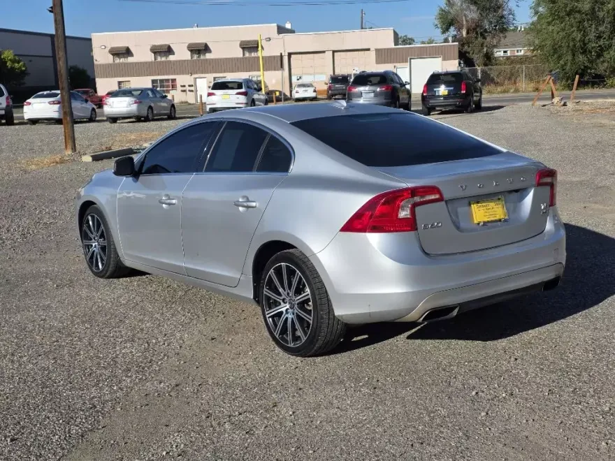 2014 Volvo S60 T5 AWD photo 1