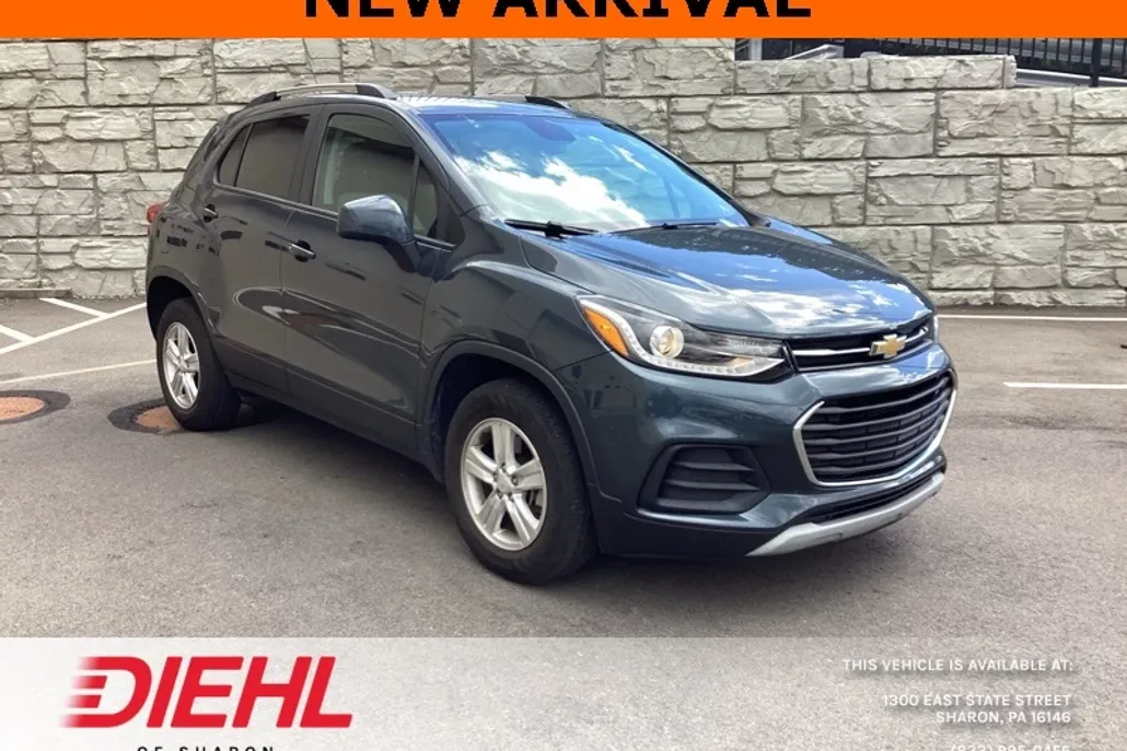 2022 Chevrolet Trax LT photo 1