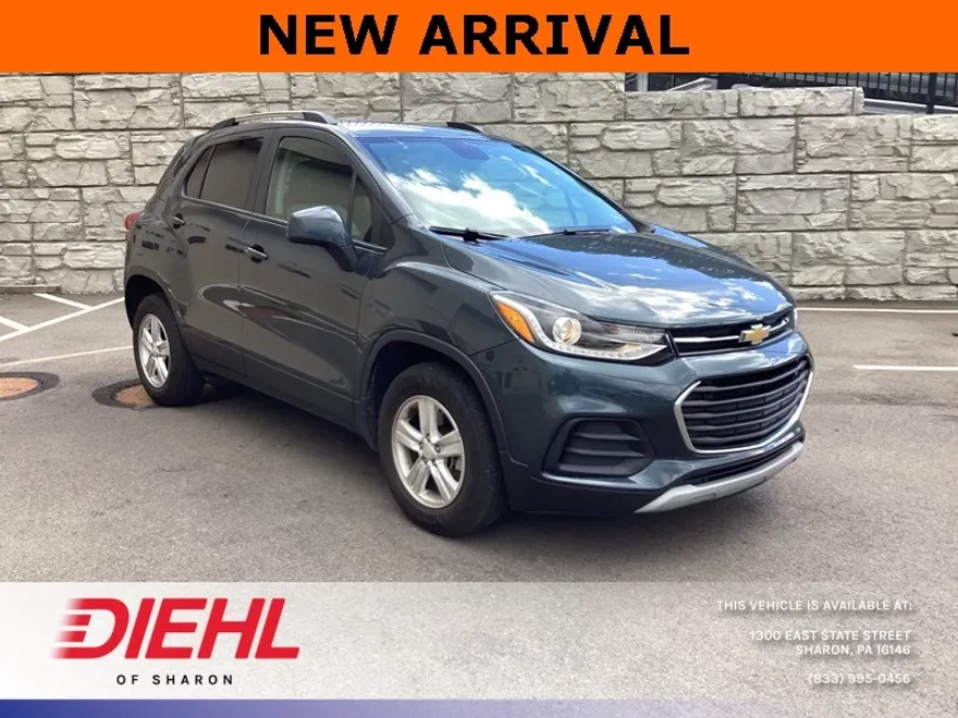 2022 Chevrolet Trax LT photo 1