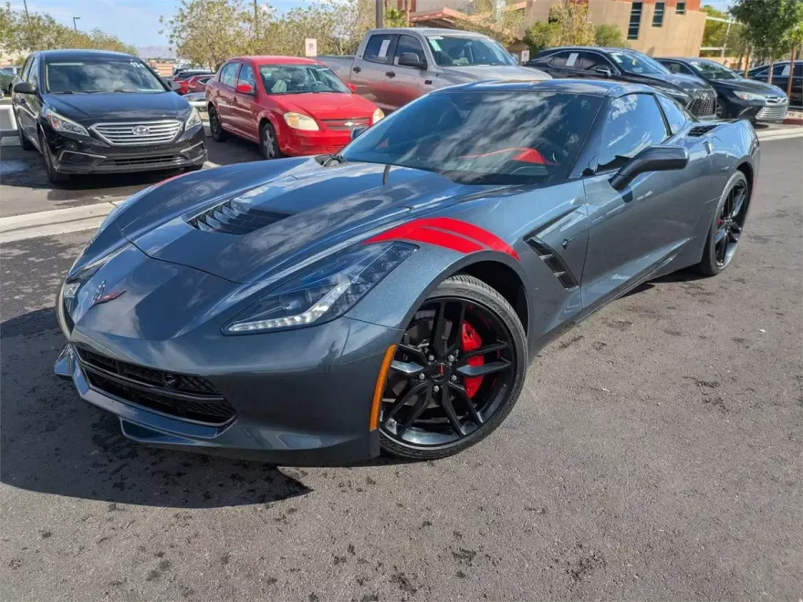 2019 Chevrolet Corvette Stingray Coupe 2LT photo 1