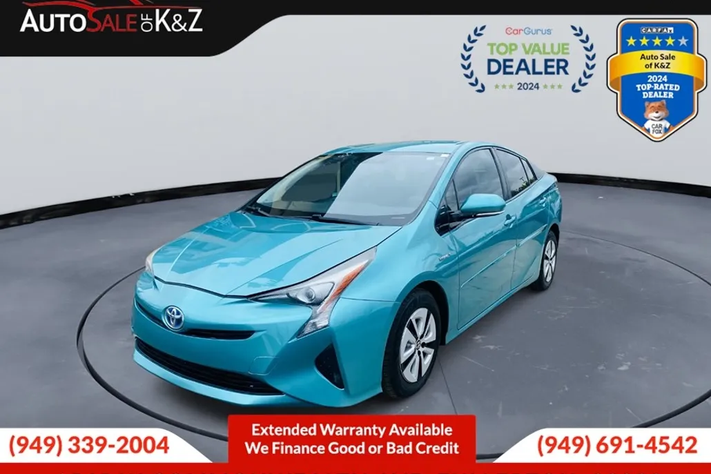 2016 Toyota Prius Four Touring photo 1