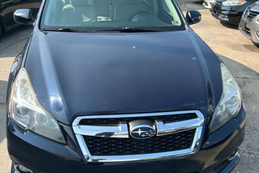 2014 Subaru Legacy 2.5i Limited photo 1