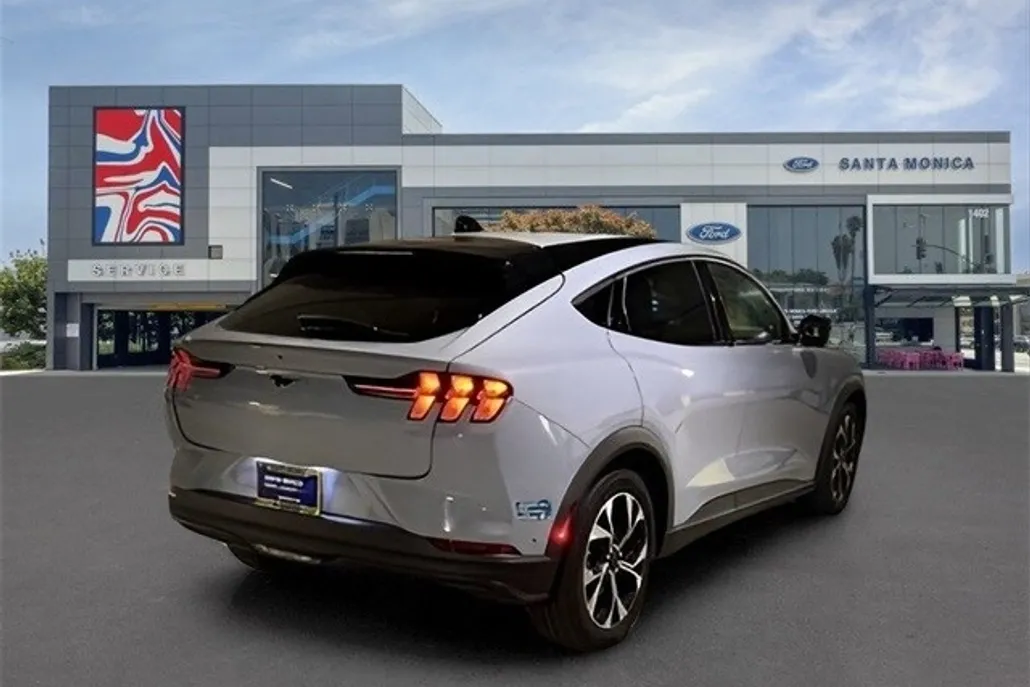 2023 Ford Mustang Mach-E Select photo 1