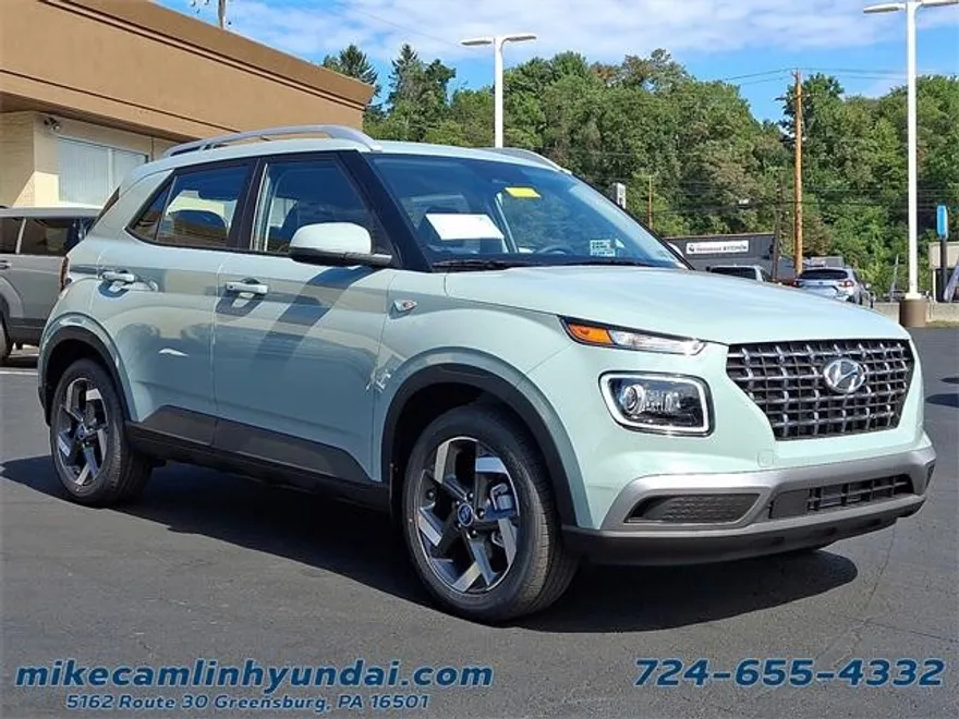 2025 Hyundai Venue Limited photo 1