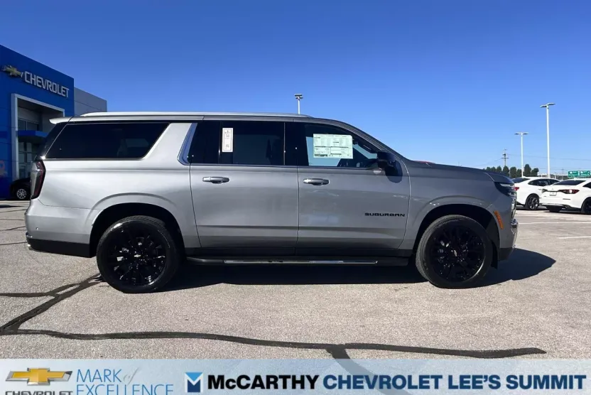 2026 Chevrolet Suburban Premier photo 1