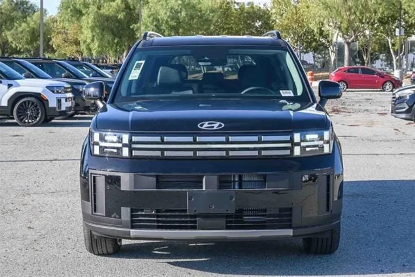 2026 Hyundai Santa Fe SEL photo 1