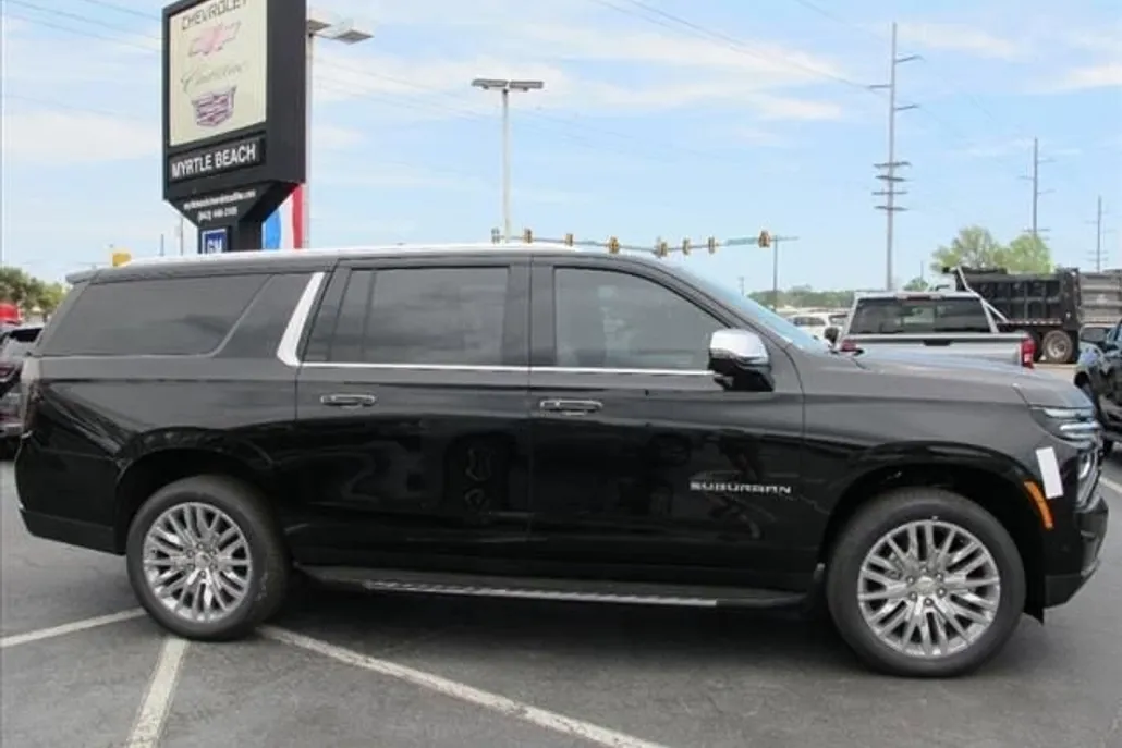 2025 Chevrolet Suburban Premier photo 1