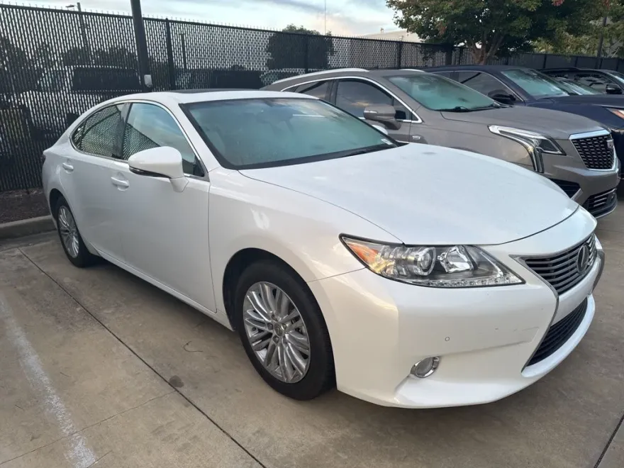 2013 Lexus ES 350 photo 1
