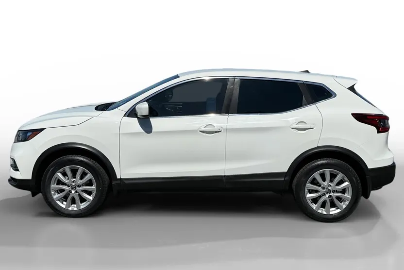 2020 Nissan Rogue Sport S photo 1