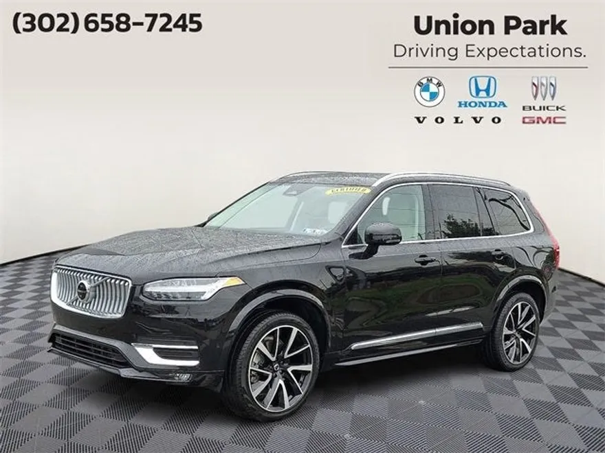 2024 Volvo XC90 Plus photo 1