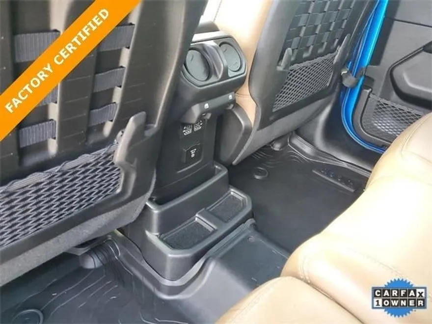2022 Jeep Wrangler Unlimited Rubicon photo 8