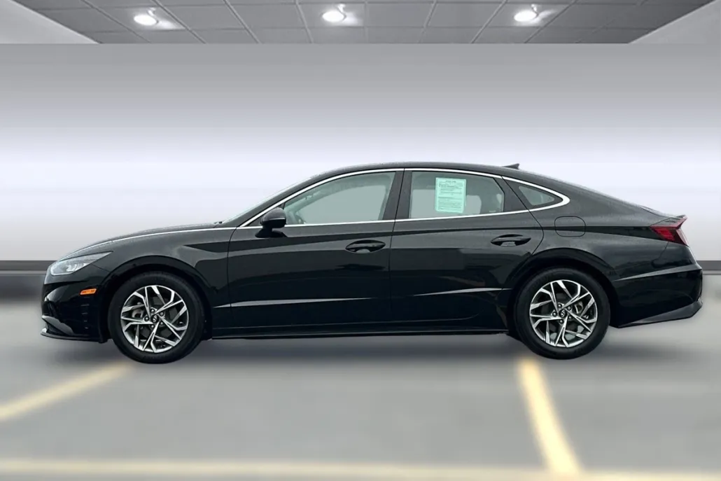 2022 Hyundai Sonata SEL photo 1