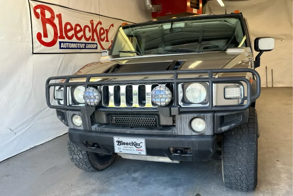 2004 Hummer H2 Base photo 1