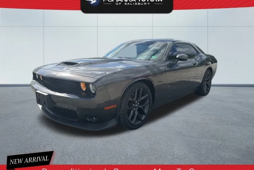 2019 Dodge Challenger R/T photo 1