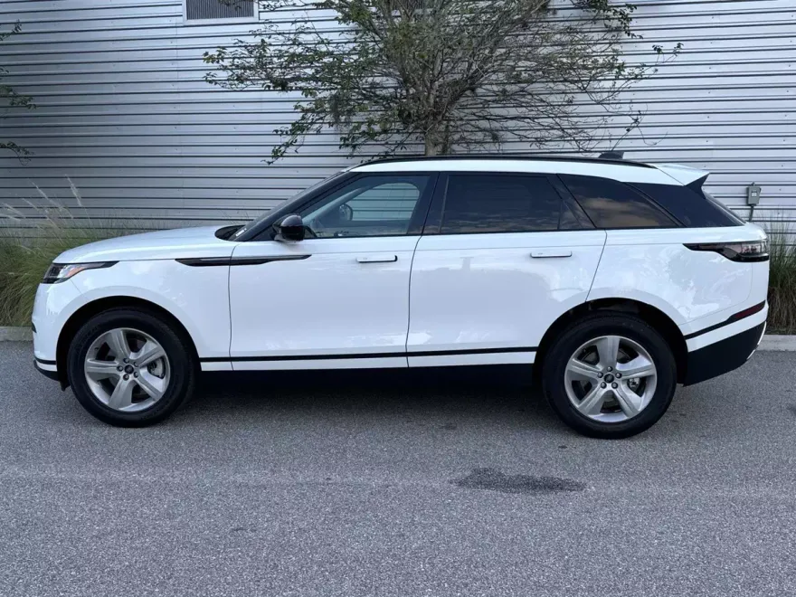 2024 Land Rover Range Rover Velar P250 S photo 2