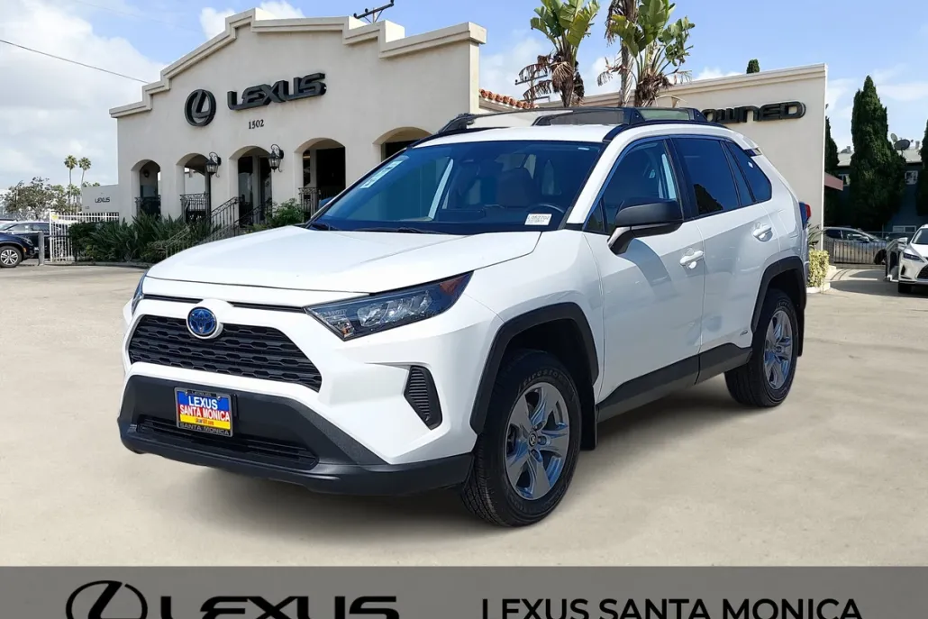 2022 Toyota RAV4 Hybrid LE photo 1