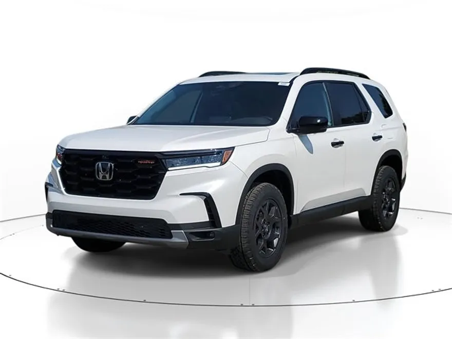 2025 Honda Pilot TrailSport photo 1