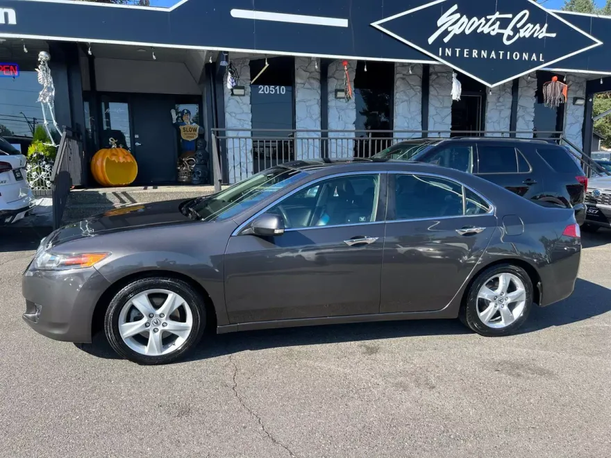 2010 Acura TSX photo 1