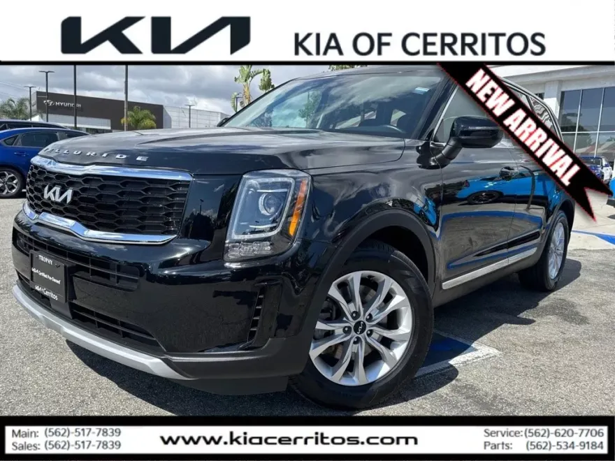 2022 Kia Telluride LX photo 1