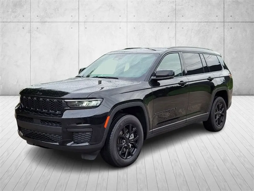 2024 Jeep Grand Cherokee Altitude photo 1