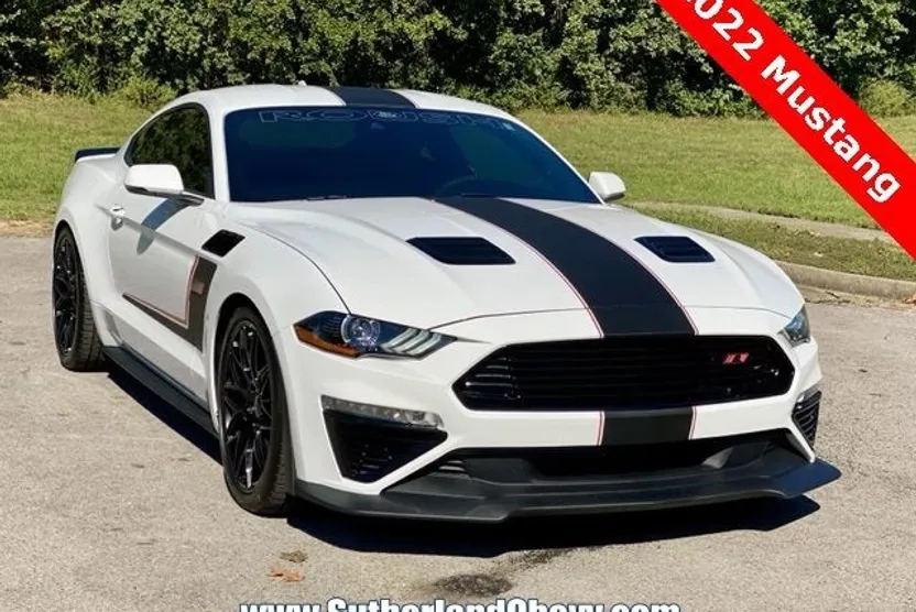 2022 Ford Mustang GT Premium photo 1
