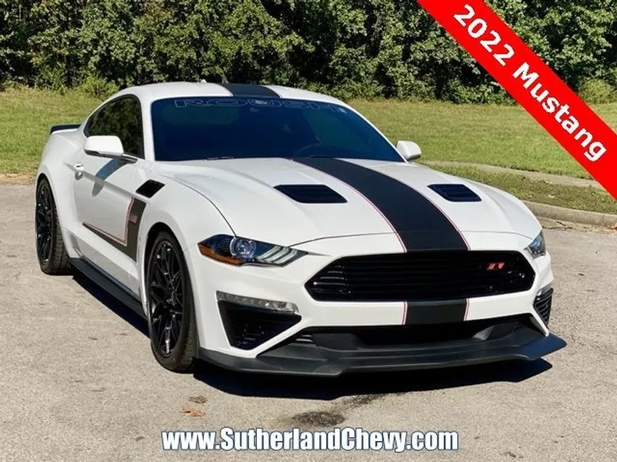 2022 Ford Mustang GT Premium photo 1