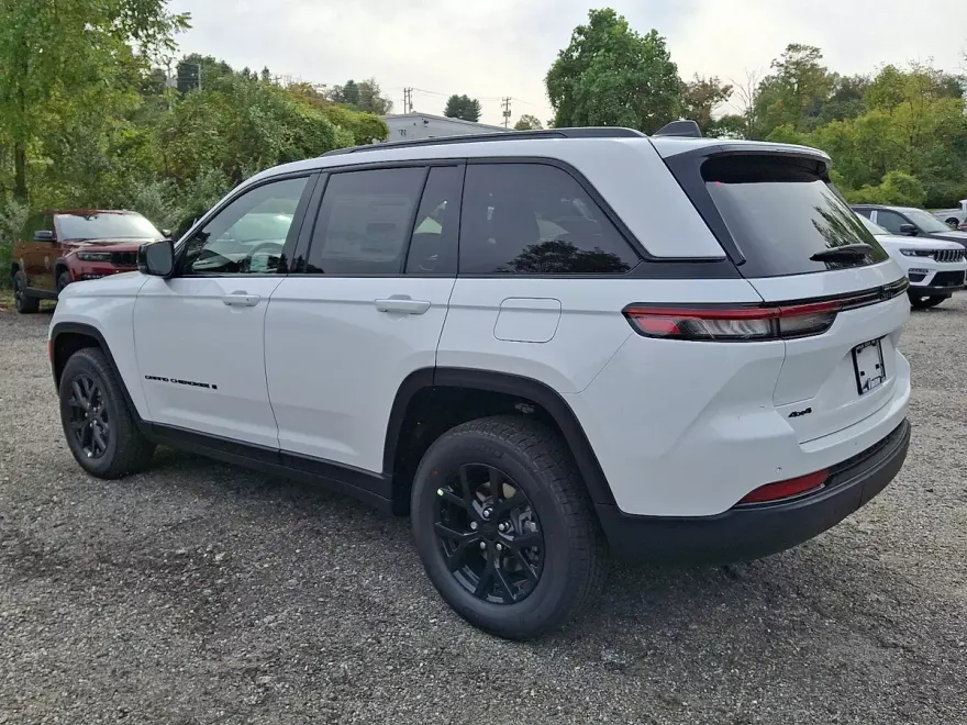2025 Jeep Grand Cherokee Altitude X photo 1
