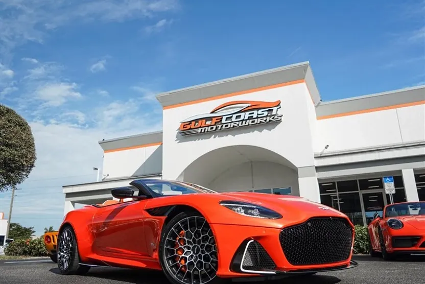 2023 Aston Martin DBS photo 1