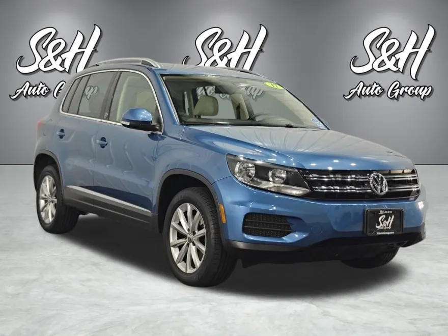 2017 Volkswagen Tiguan Wolfsburg Edition photo 1