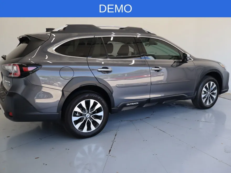 2025 Subaru Outback Touring photo 1