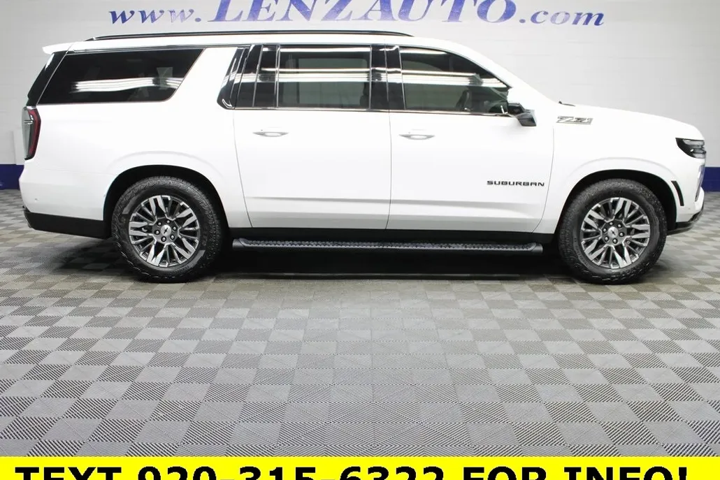 2025 Chevrolet Suburban Z71 photo 1