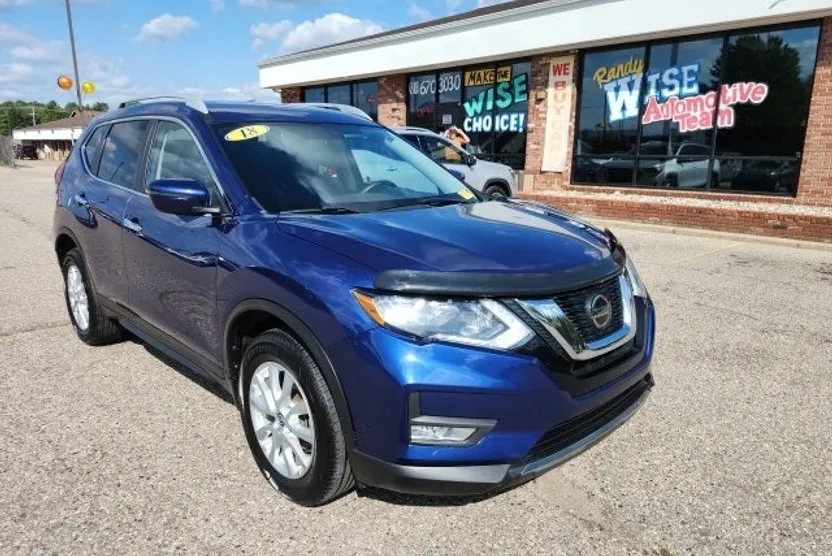 2018 Nissan Rogue S photo 1