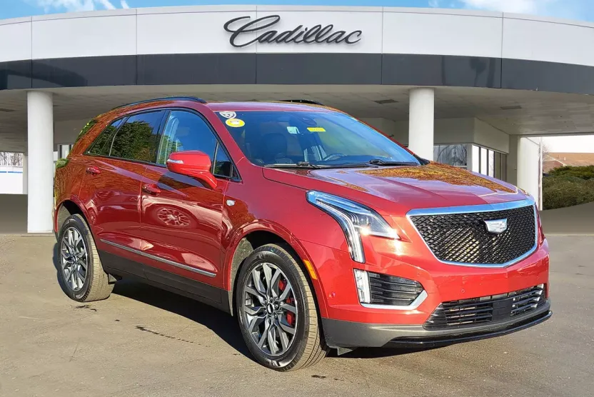 2023 Cadillac XT5 Sport photo 1