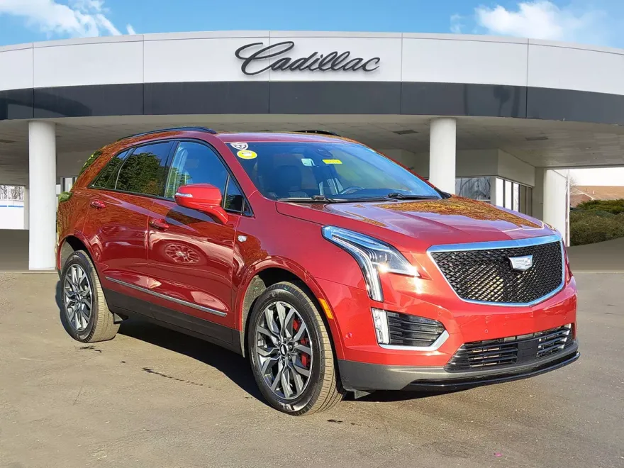 2023 Cadillac XT5 Sport photo 1