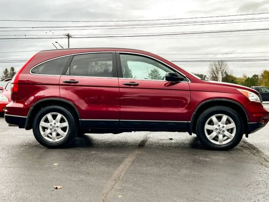 2011 Honda CR-V SE photo 1