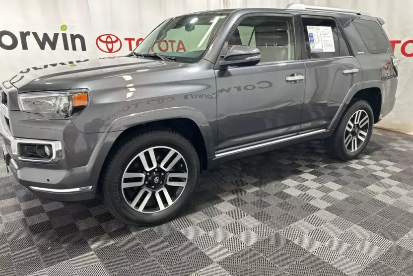 2020 Toyota 4Runner Limited photo 1