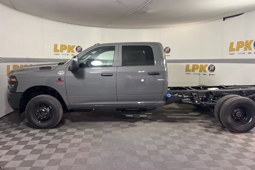 2026 Ram 3500 Tradesman photo 1