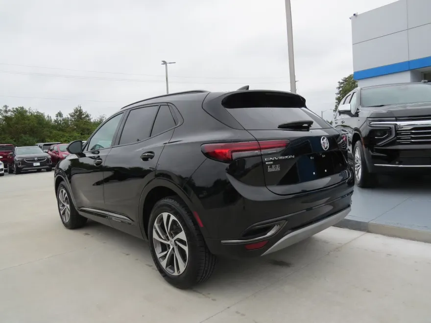 2023 Buick Envision Essence photo 1