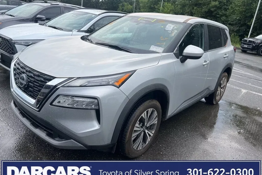 2023 Nissan Rogue SV photo 1