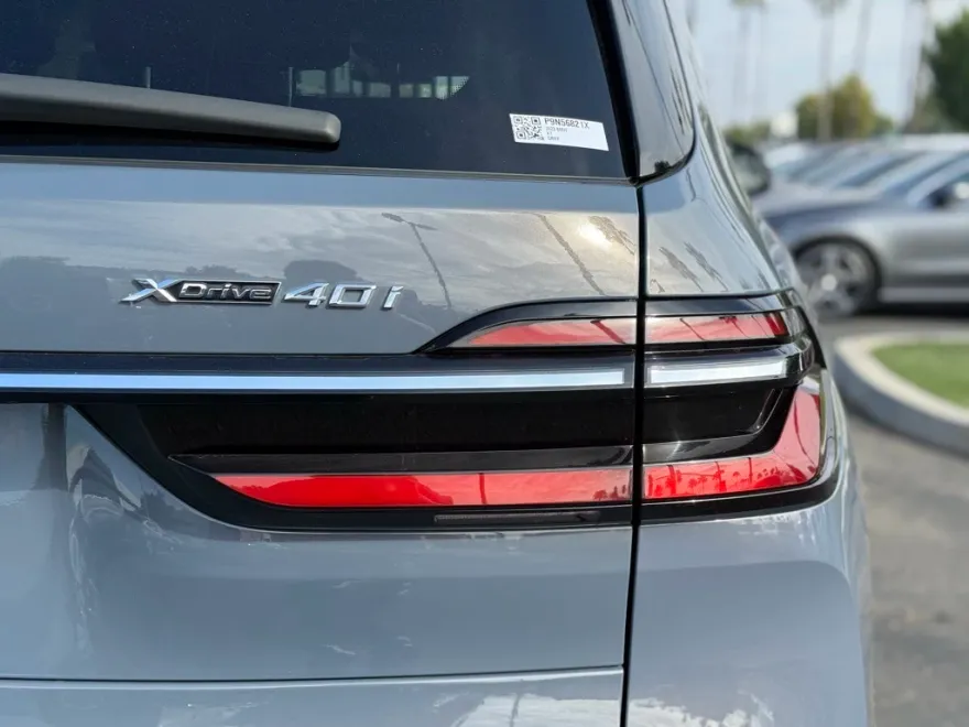 2023 Bmw X7 xDrive40i photo 1