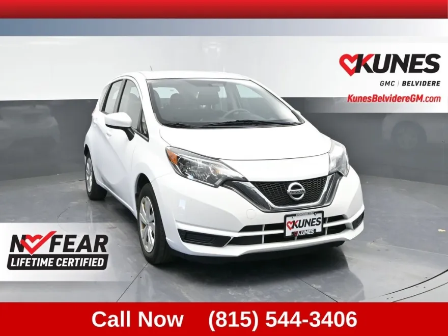 2019 Nissan Versa Note SV photo 1