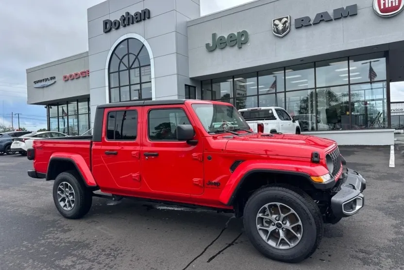 2025 Jeep Gladiator Sport S photo 1