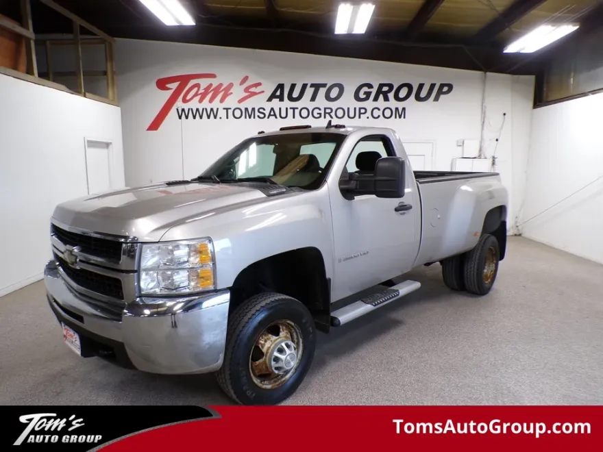 2009 Chevrolet Silverado 3500HD Work Truck photo 1