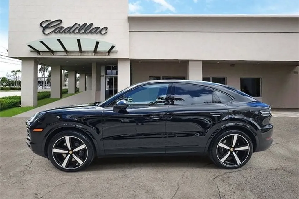 2024 Porsche Cayenne Base photo 1
