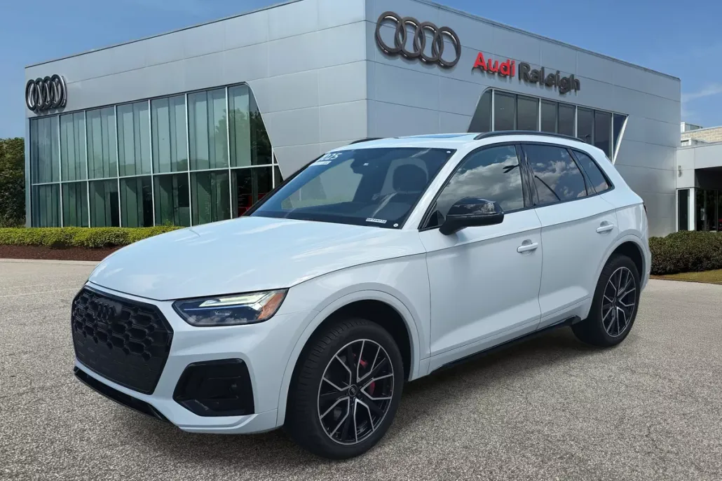2025 Audi SQ5 Premium Plus photo 1