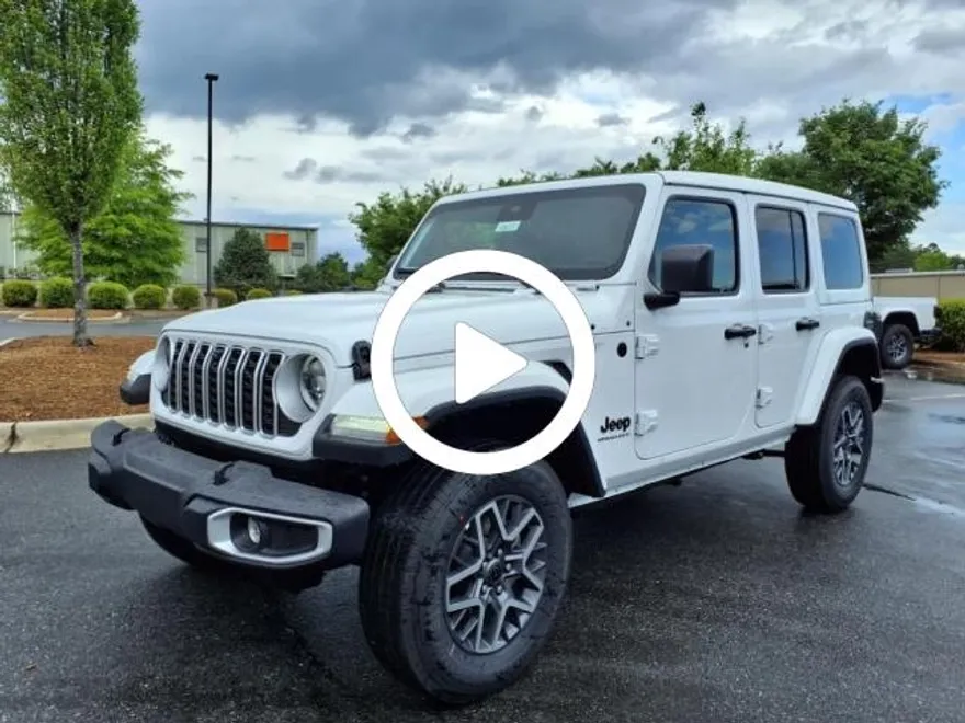 2025 Jeep Wrangler Sahara photo 1
