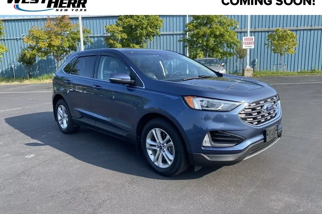 2019 Ford Edge SEL photo 1