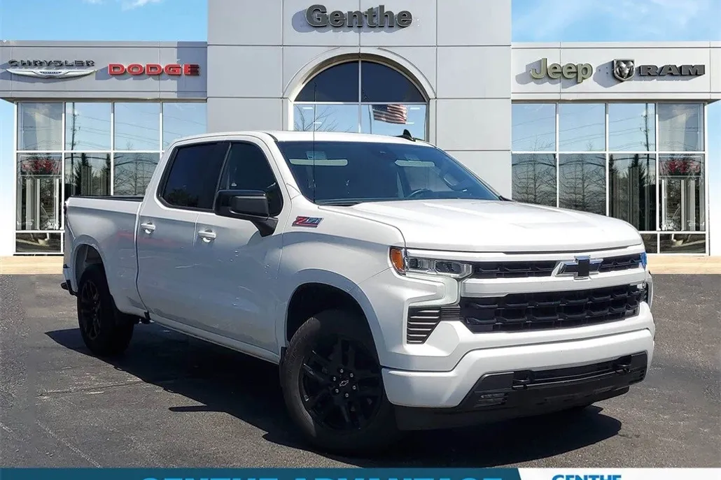 2024 Chevrolet Silverado 1500 RST photo 1
