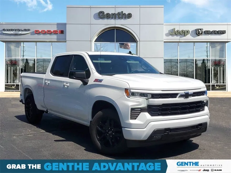 2024 Chevrolet Silverado 1500 RST photo 1