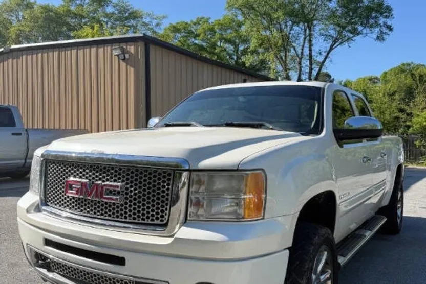 2013 Gmc Sierra 1500 Denali photo 1
